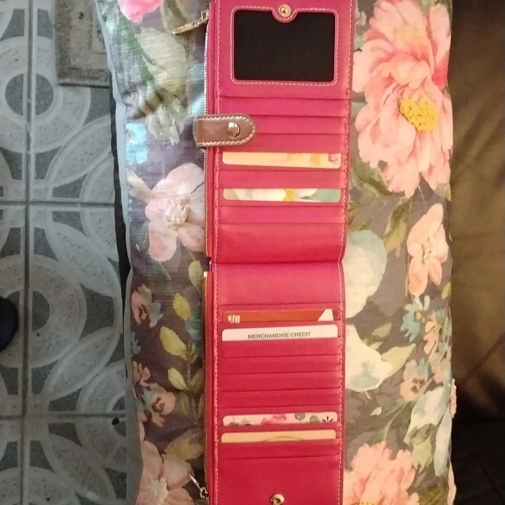 Wallet - Picture 3 of 3